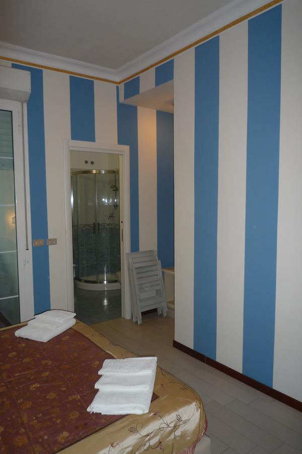 Hotel Villa Pina Milano Marittima Exterior photo