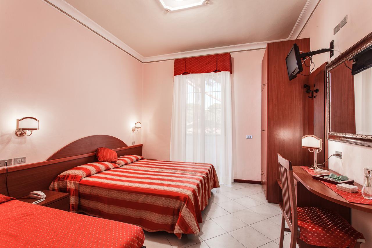 Hotel Villa Pina Milano Marittima Exterior photo